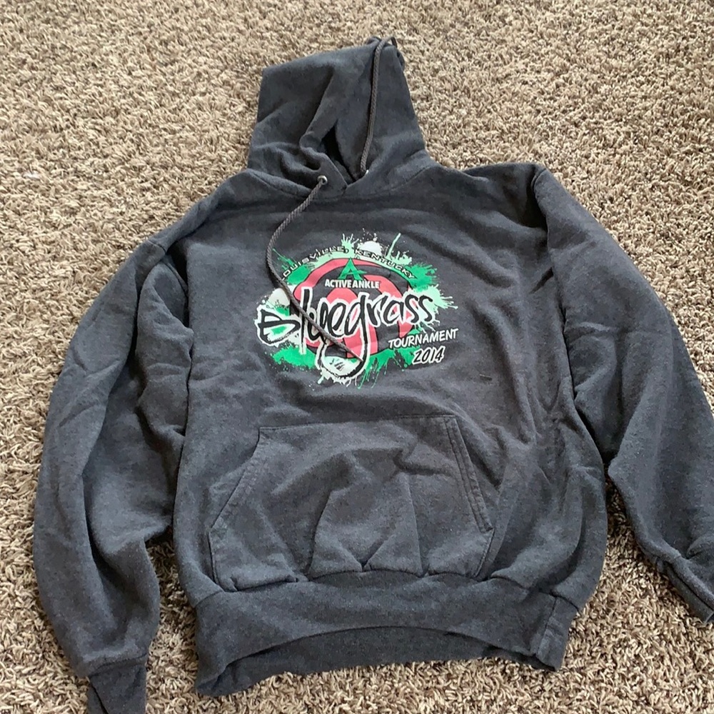Athletic sweatshirt